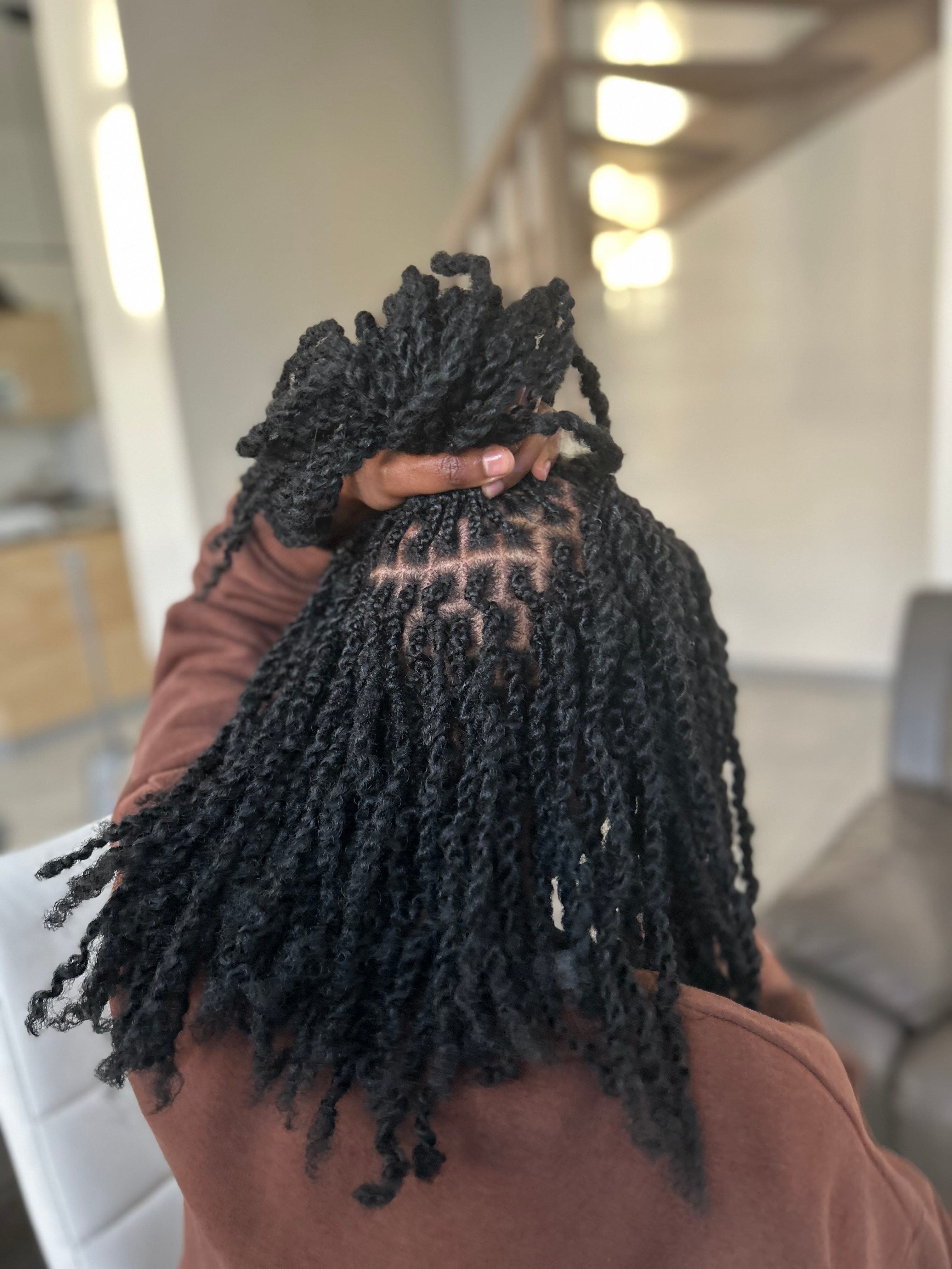 Mons, Afro-Friseurin in Mons: Foto 3 · BraidBooker