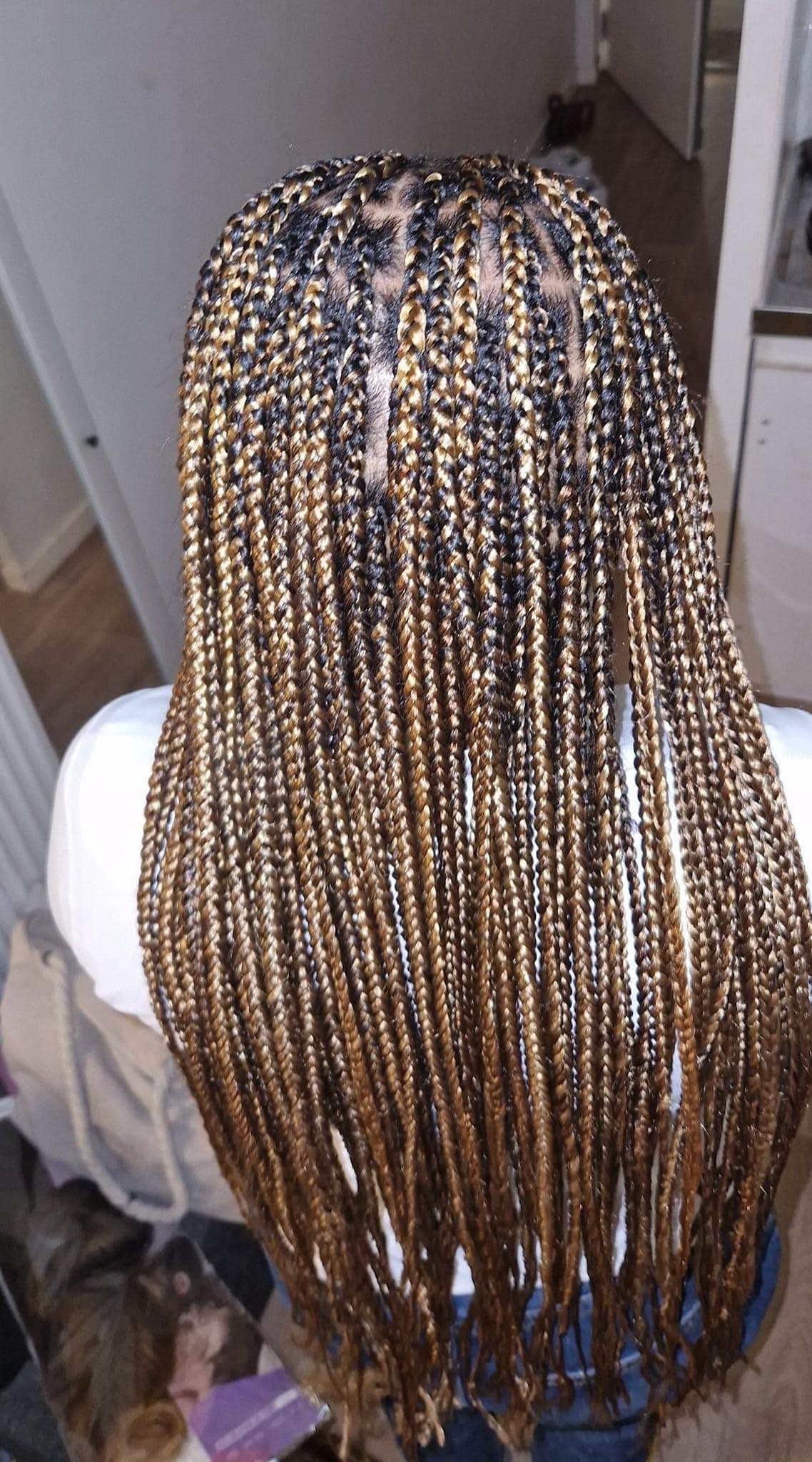 Soins_4, Afro-Friseurin in Anvers: Foto 5 · BraidBooker