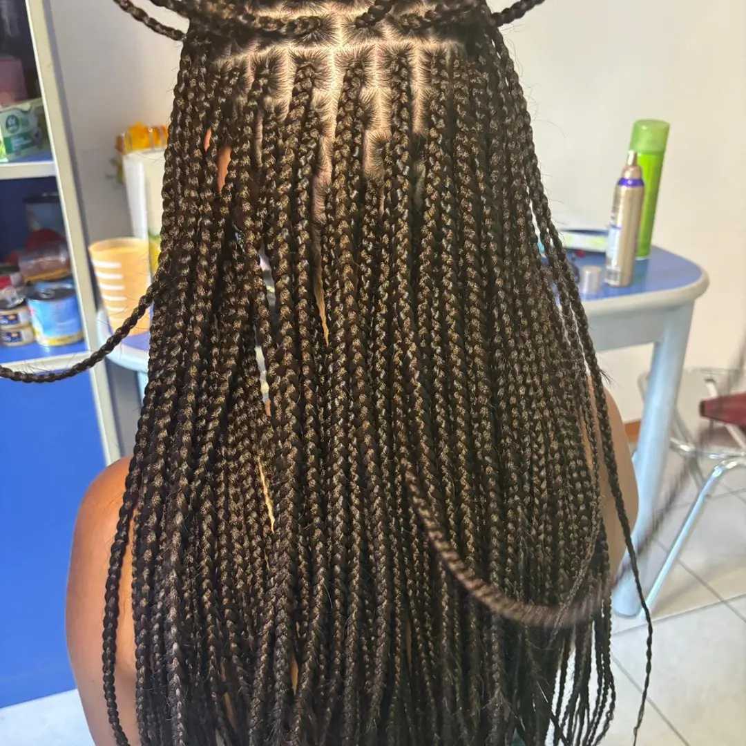 Myriam Beauty, Afro-Friseurin in Firenze: Foto 2 · BraidBooker