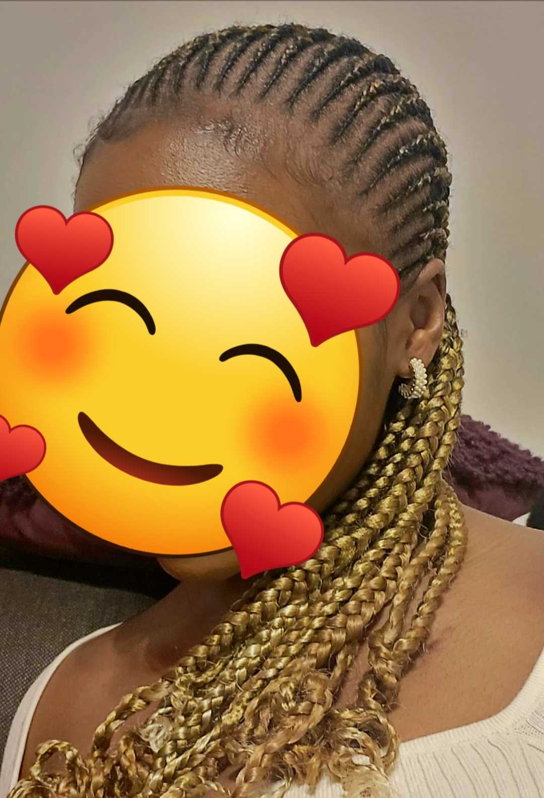 Mbu schönheit, coiffeuse afro à Frankfurt am Main : photo 1 · BraidBooker