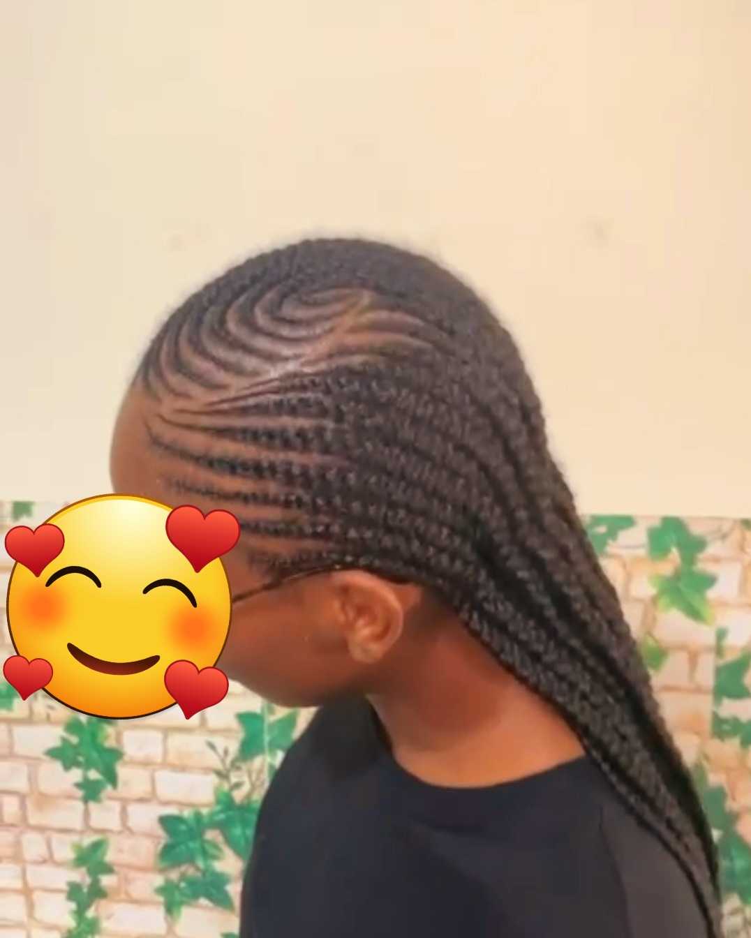 Mbu schönheit, parrucchiera afro a Frankfurt am Main: foto 4 · BraidBooker
