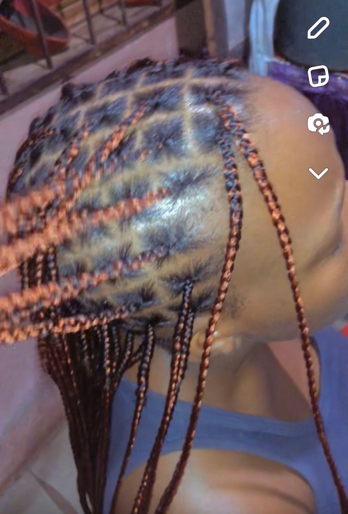 LS_Braid’s, parrucchiera afro a Köln: foto 3 · BraidBooker
