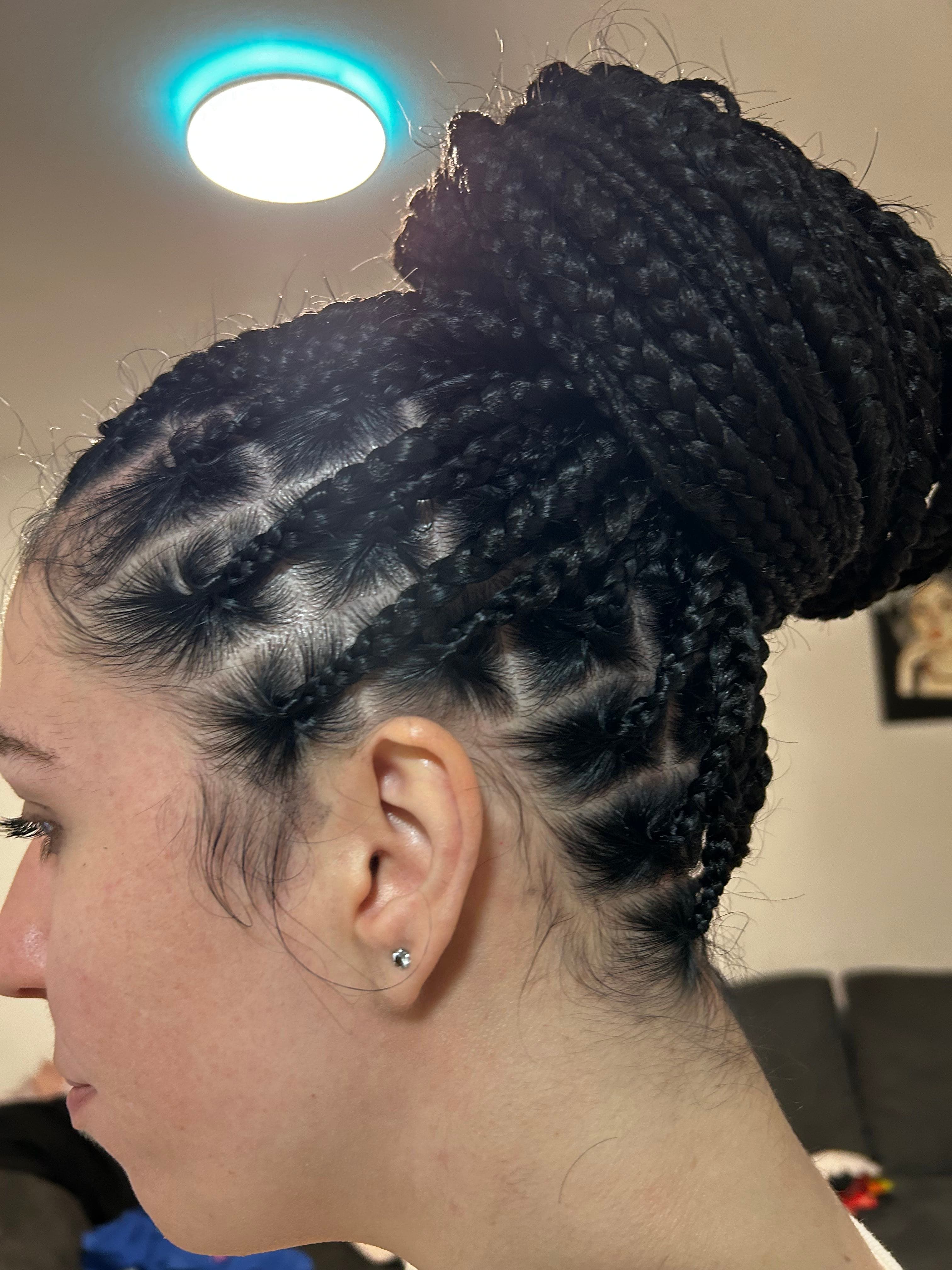 Marie La Fée, parrucchiera afro a Stuttgart: foto 3 · BraidBooker