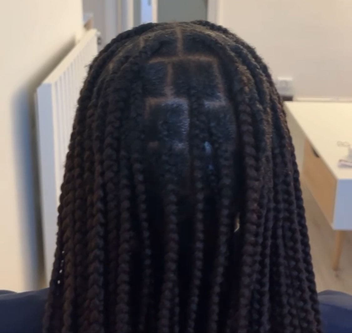 Ms Hair, Afro-Friseurin in Rouen: Foto 1 · BraidBooker
