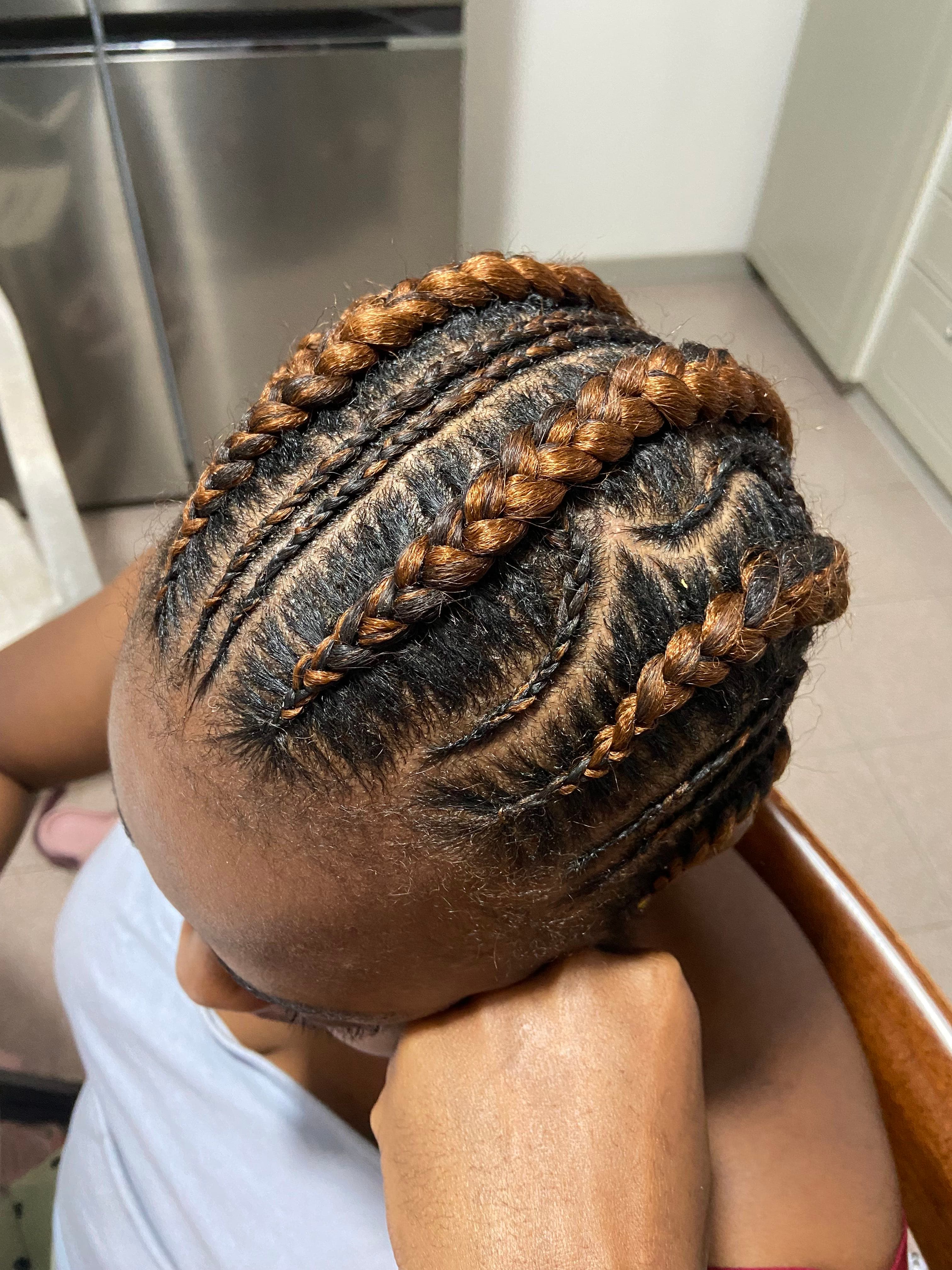Braid By Schimitz💇🏻‍♀️✨, coiffeuse afro à Modena : photo 2 · BraidBooker