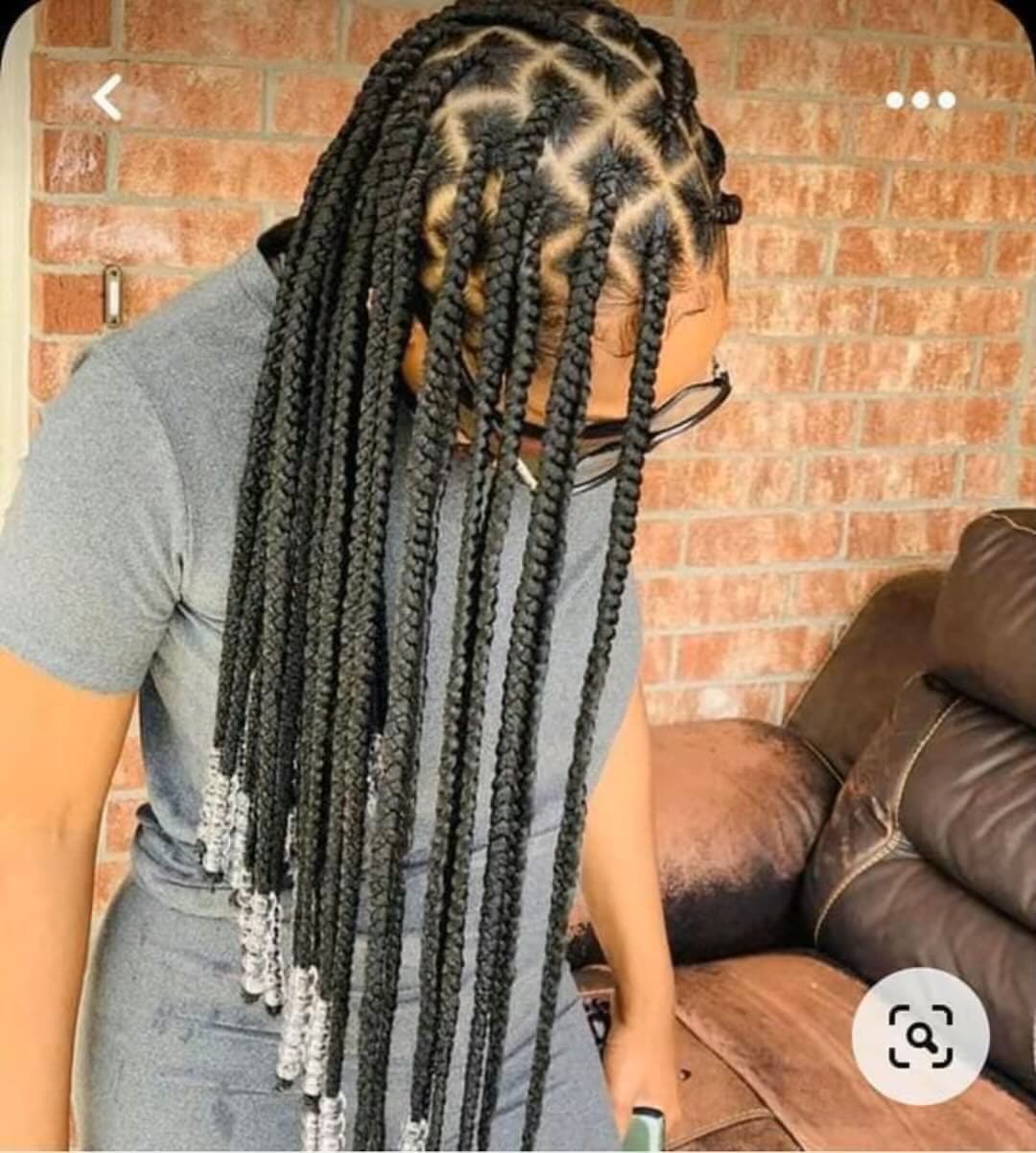 Chez Marie, afro hair braider in Köln: photo 5 · BraidBooker