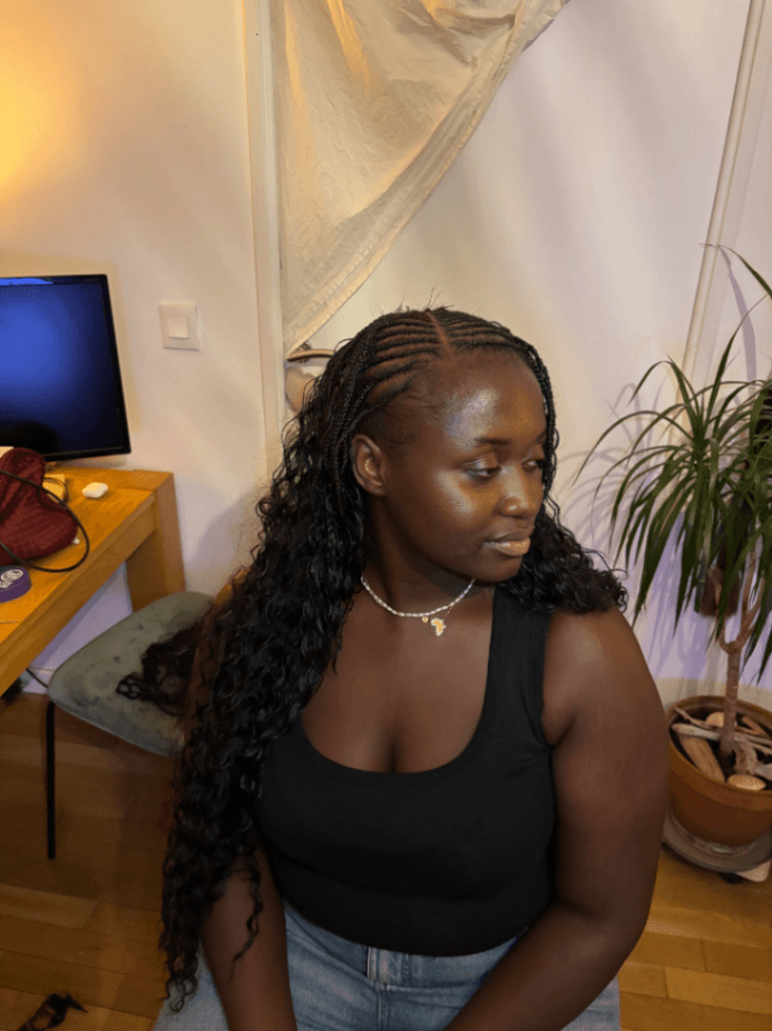 Gabriela, afro hair braider in Trappes: photo 2 · BraidBooker
