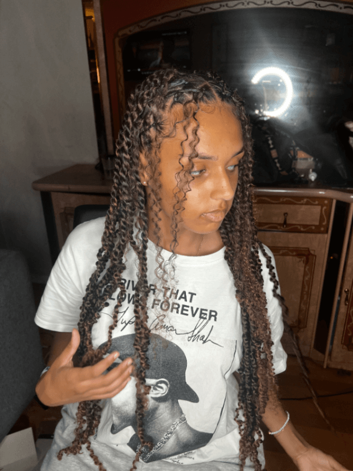 Gladorous, afro hair braider in Roissy-en-Brie: photo 3 · BraidBooker