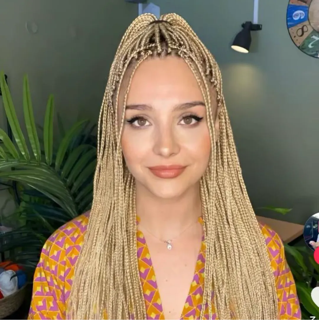 Brillance By Anna💇♀️💅🏼💋, afro hair braider in Pisa: photo 3 · BraidBooker
