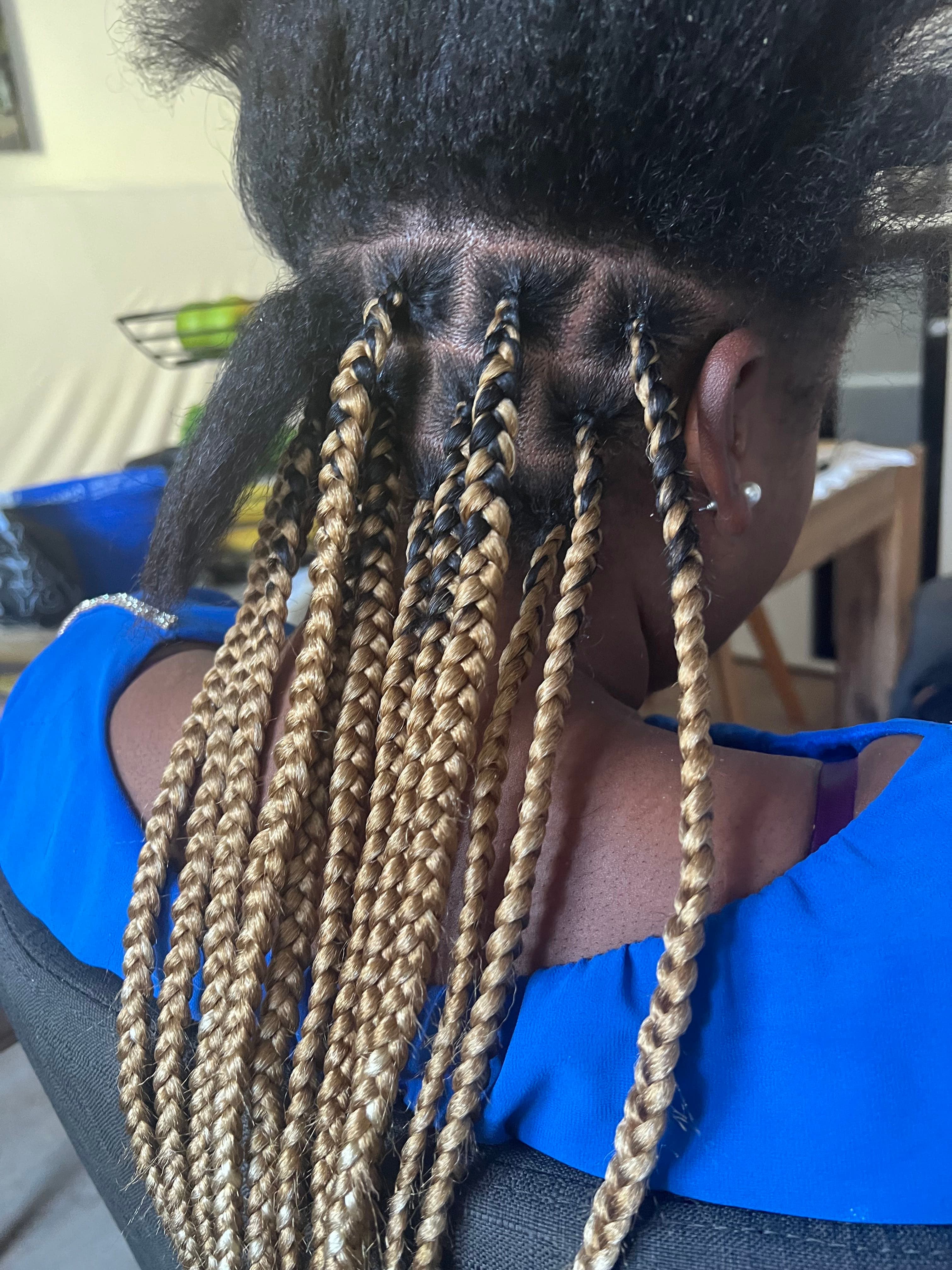 Angels Braids, parrucchiera afro a Köln: foto 4 · BraidBooker