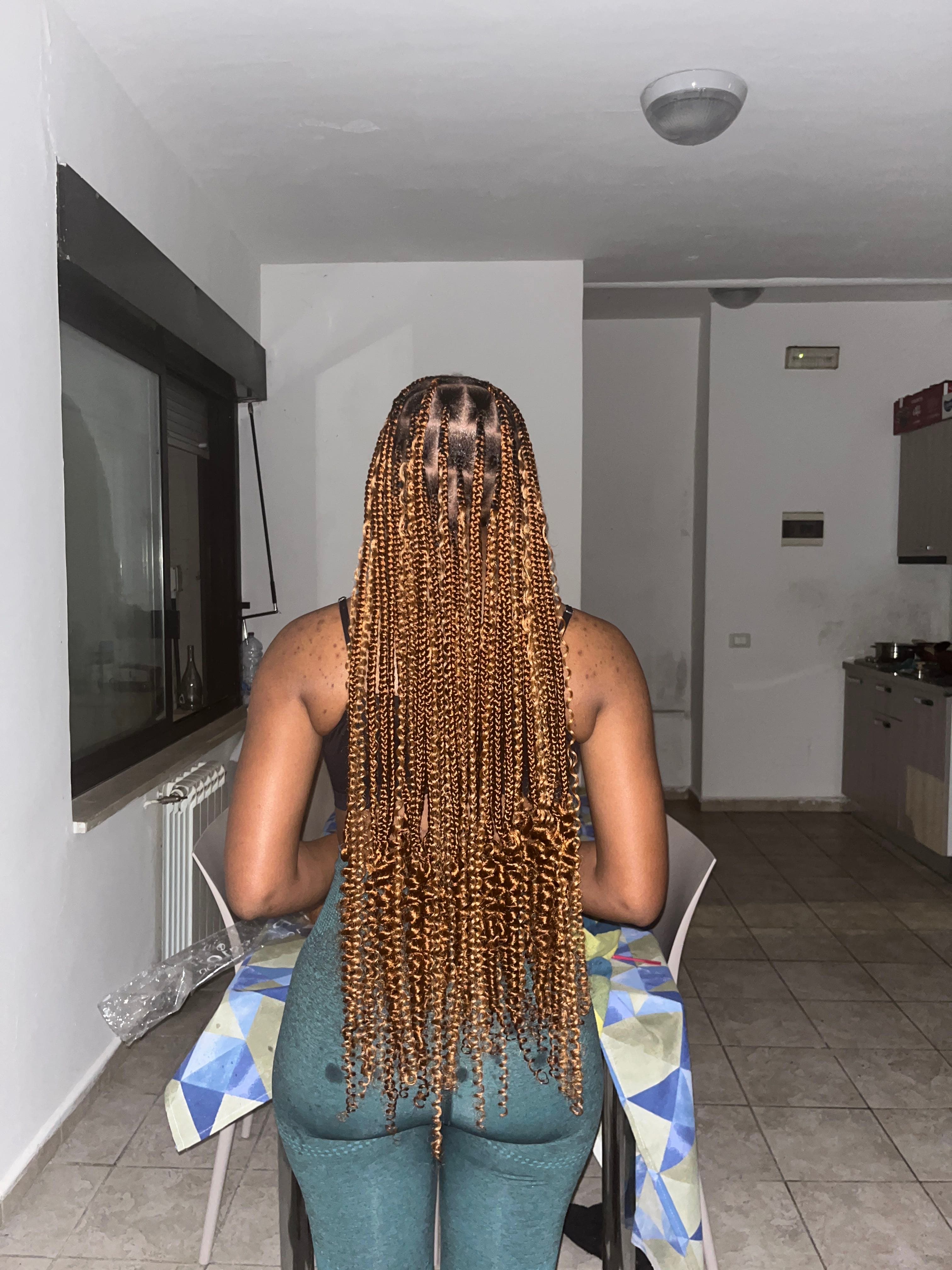 Ynes Beauty, Afro-Friseurin in Cosenza: Foto 2 · BraidBooker