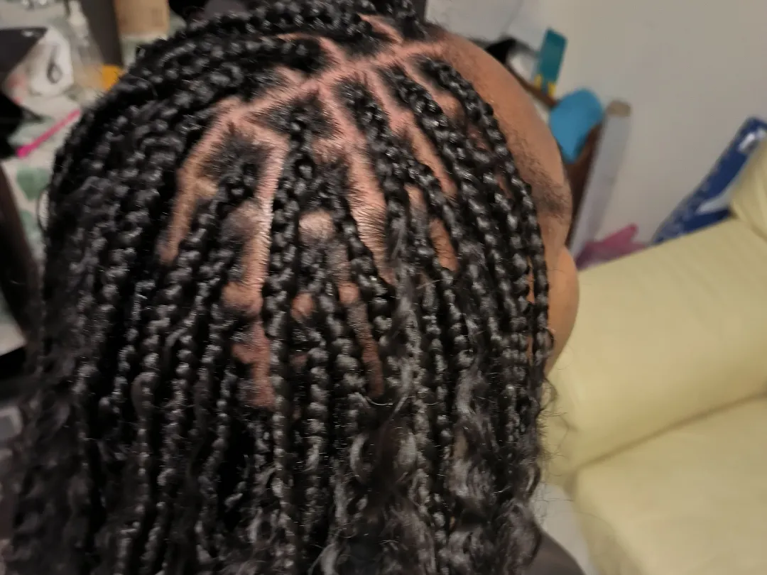 Dirane Coiff & Style, parrucchiera afro a Évry: foto 1 · BraidBooker